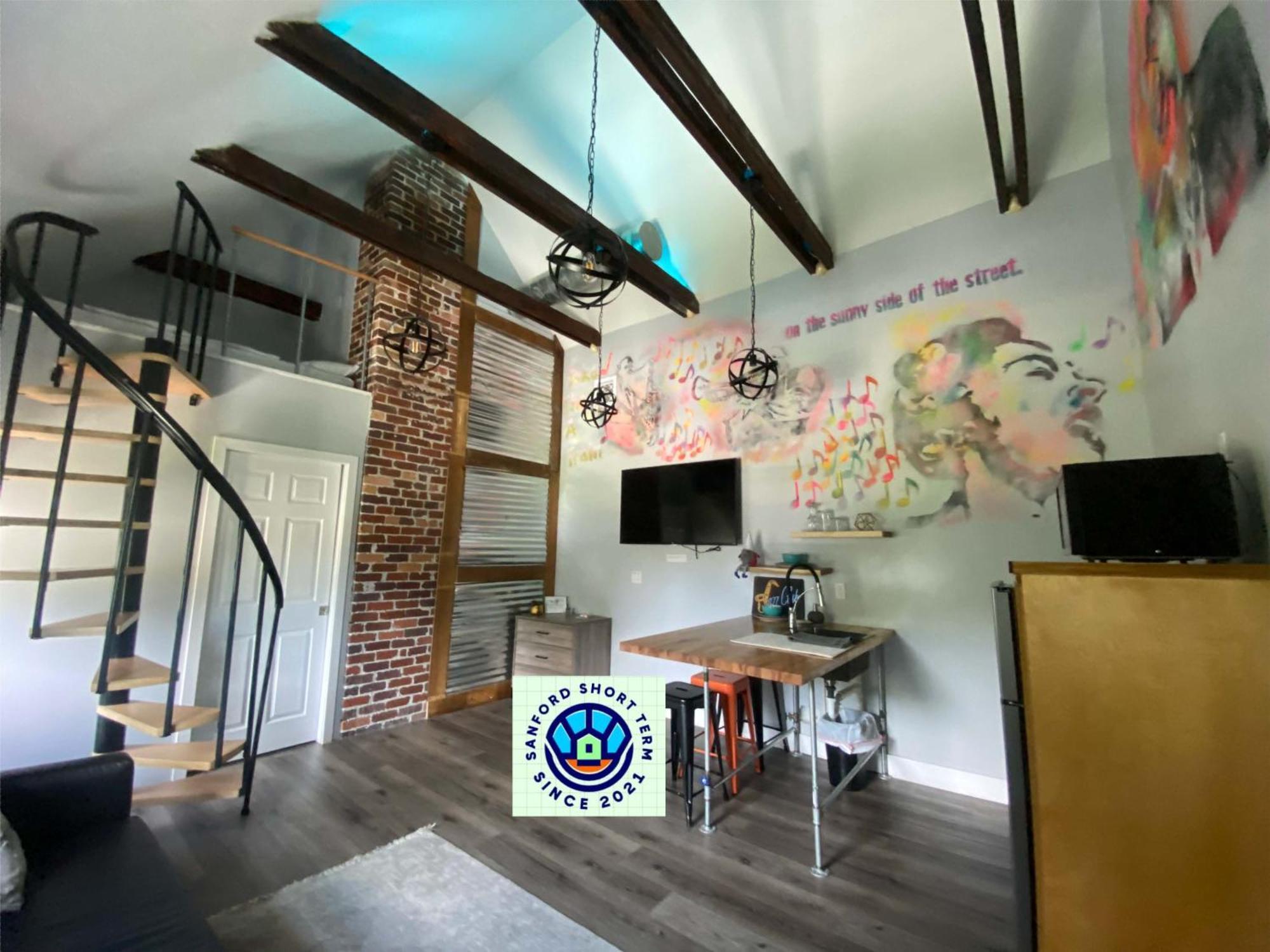 The Jazz Loft Apartment Sanford Bagian luar foto